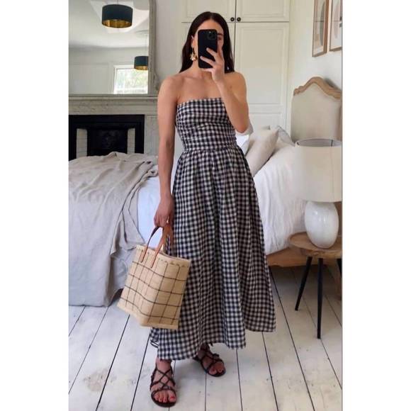 NEW ROSA CLOTHING minimalist gingham strapless flare maxi dress in black - Picture 2 of 3